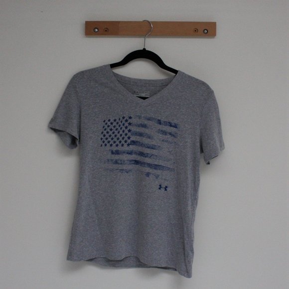 Under Armour Tops - Under Armour American Flag Shirt Womens Small